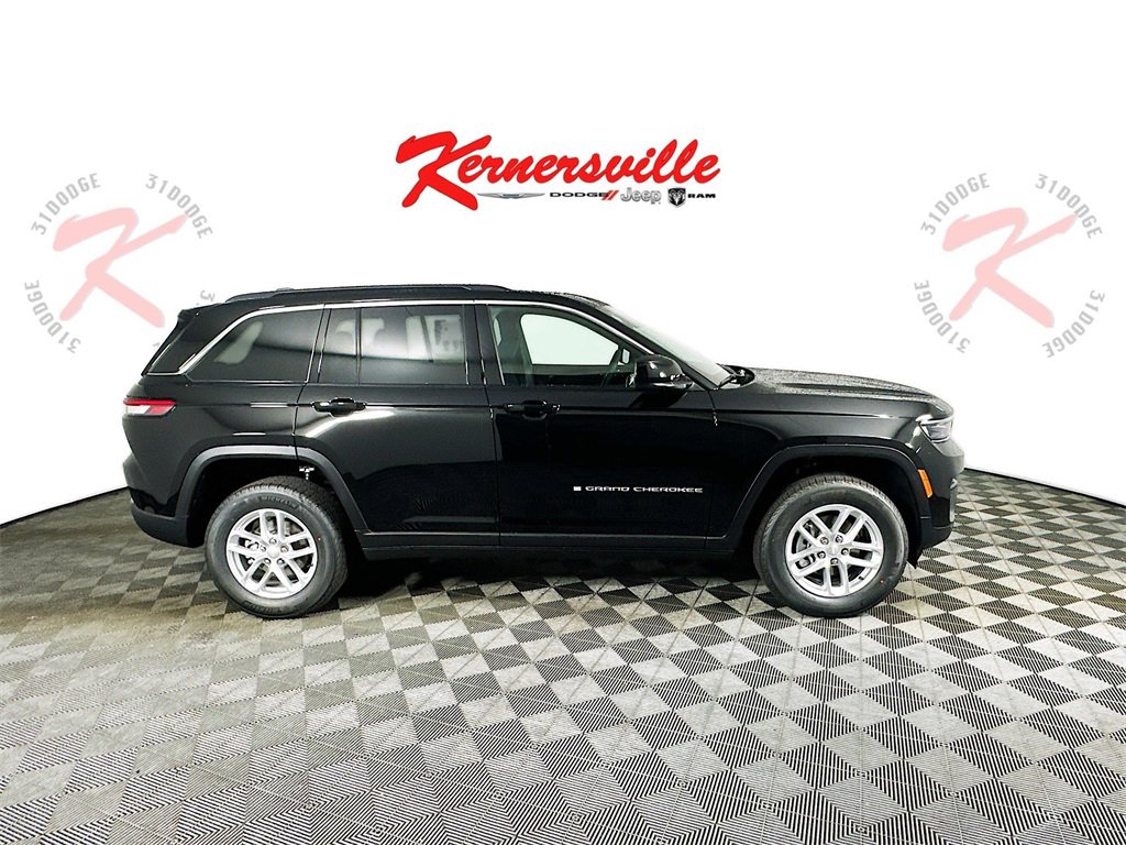 New 2025 Jeep Grand Cherokee Laredo X image 8