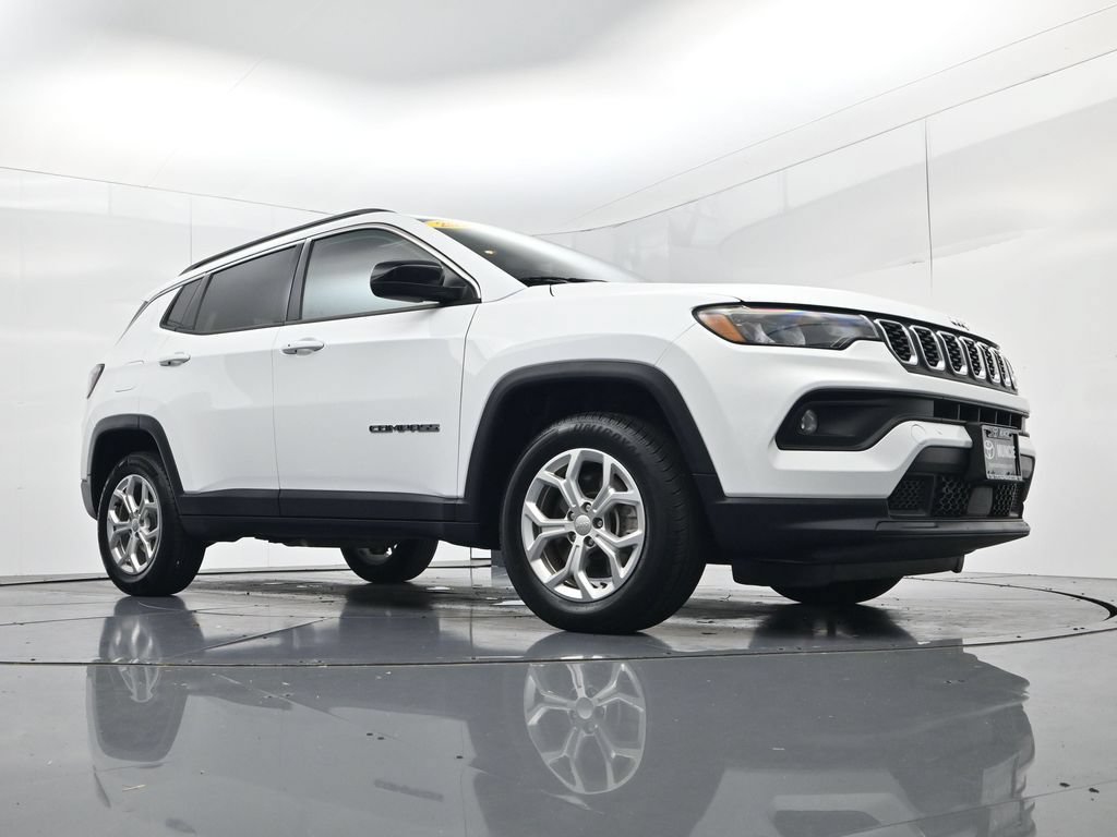 Used 2024 Jeep Compass Latitude AWD/4WD image 46