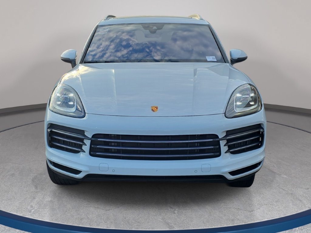 Used 2023 Porsche Cayenne AWD/4WD image 3