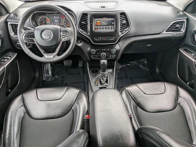 Used 2020 Jeep Cherokee Latitude Plus image 19
