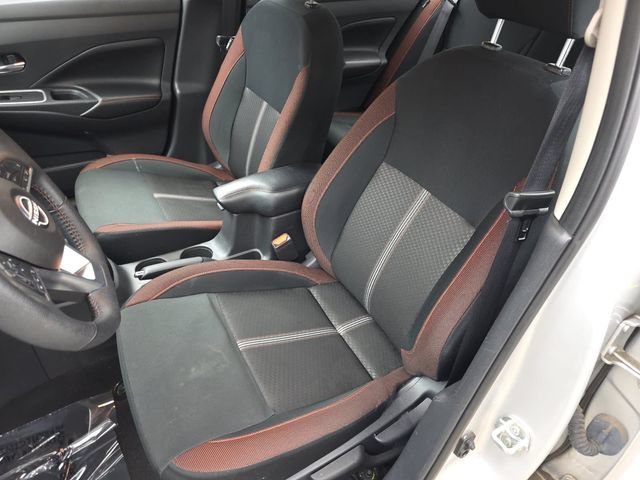 Used 2024 Nissan Versa SR FWD image 15