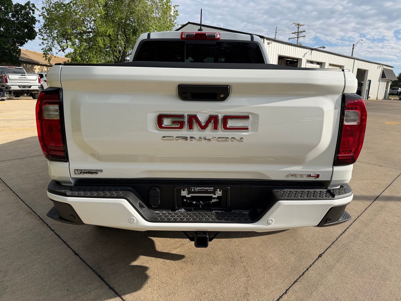 New 2026 GMC Canyon AT4 AWD/4WD image 35