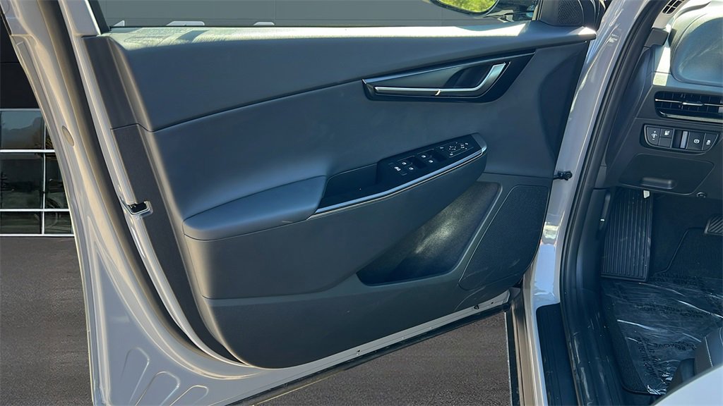 New 2025 Kia EV6 Light image 12