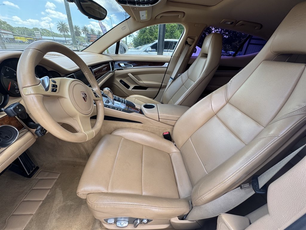 Used 2012 Porsche Panamera 4 image 11