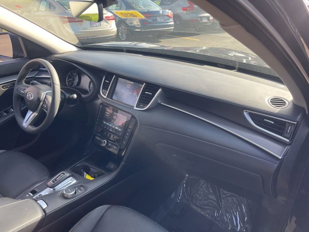Used 2023 INFINITI QX50 Luxe image 18