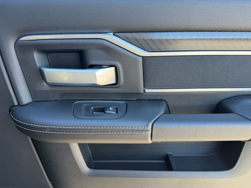 Used 2025 RAM 3500 Big Horn image 23