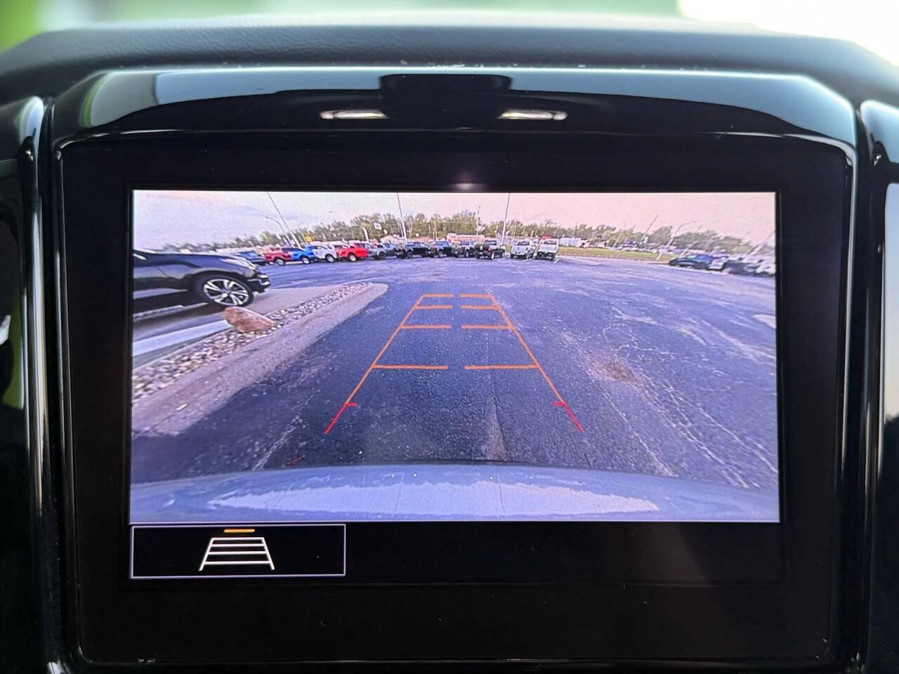Used 2020 Chevrolet Traverse LT AWD/4WD image 28