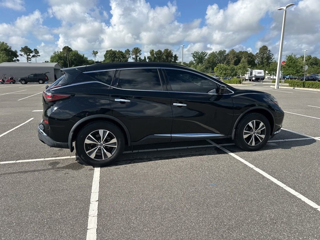 Used 2020 Nissan Murano SV w/ Premium Package FWD image 4