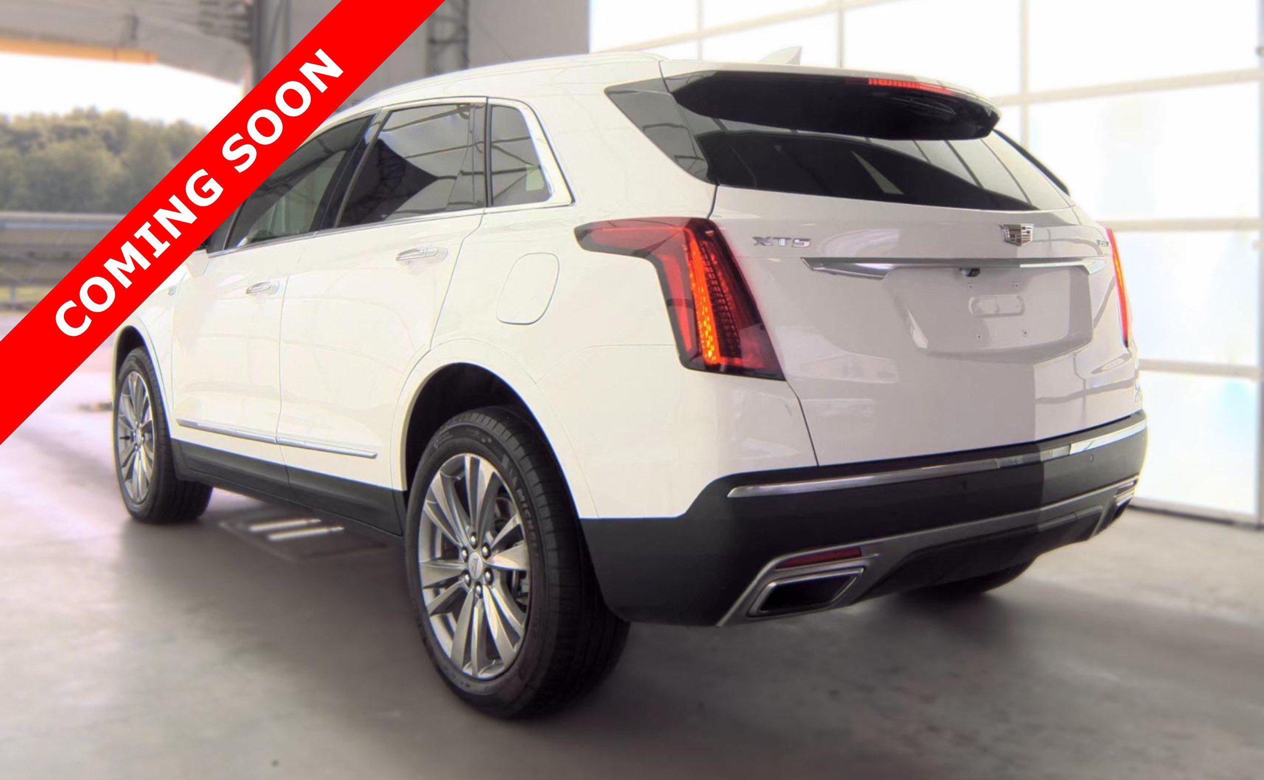 Used 2025 Cadillac XT5 Premium Luxury FWD image 5