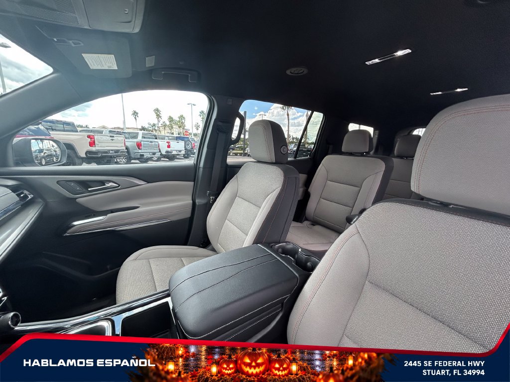 Used 2026 Chevrolet Traverse LT w/ Driver Confidence Package FWD image 14