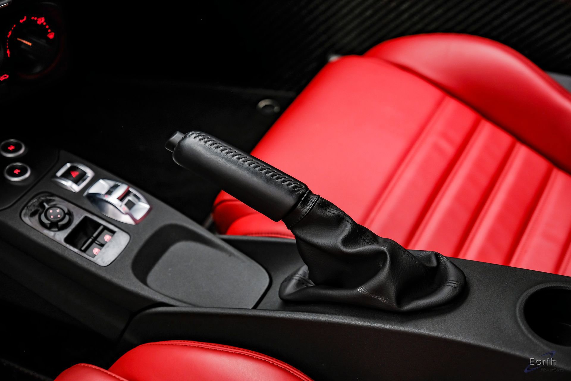 Used 2015 Alfa Romeo 4C Coupe w/ Leather Interior Group RWD image 51