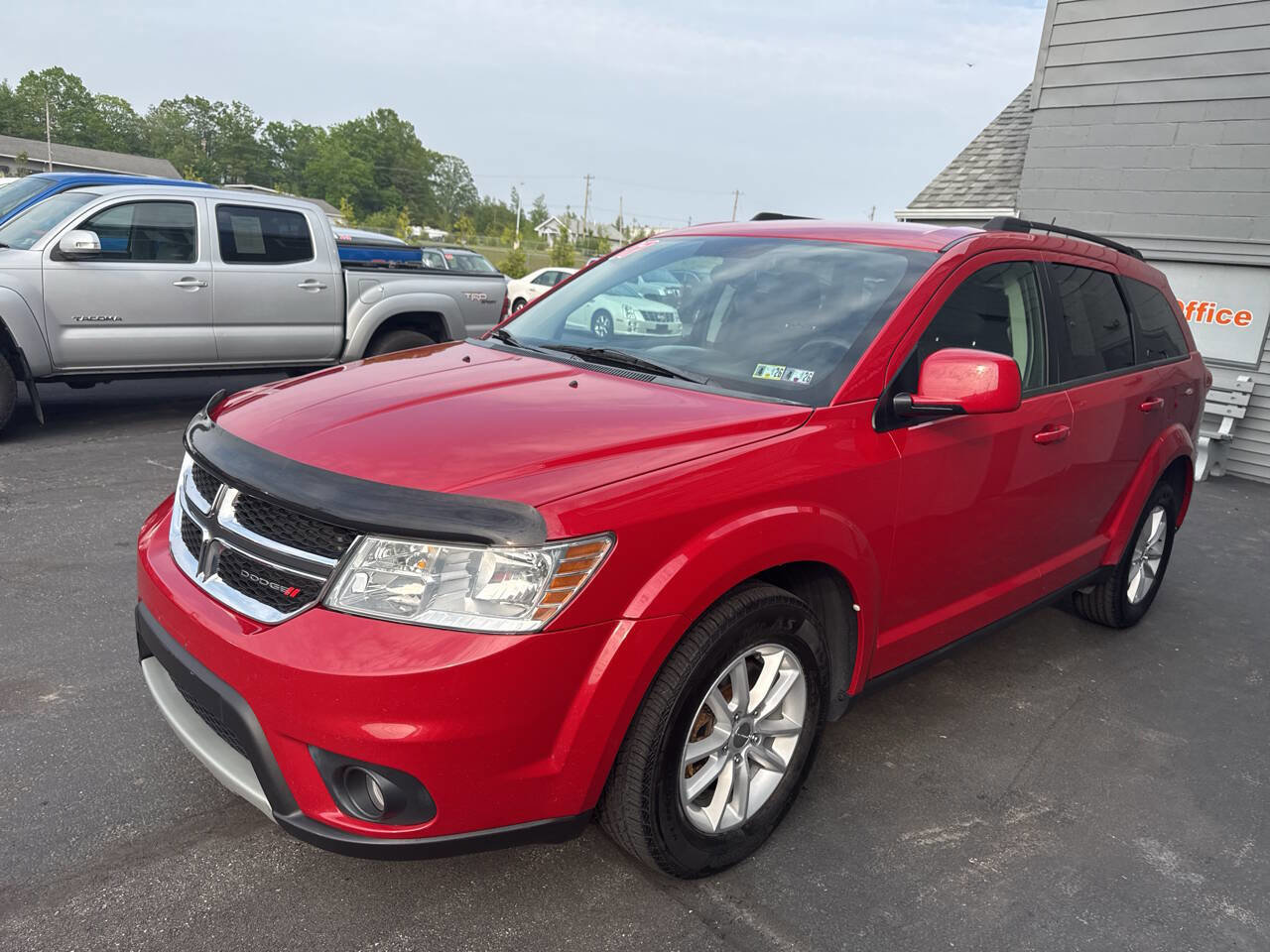 Used 2017 Dodge Journey SXT w/ Comfort/Convenience Group image 3