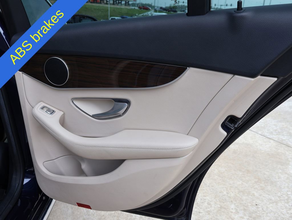 Used 2018 Mercedes-Benz C 300 Sedan image 11