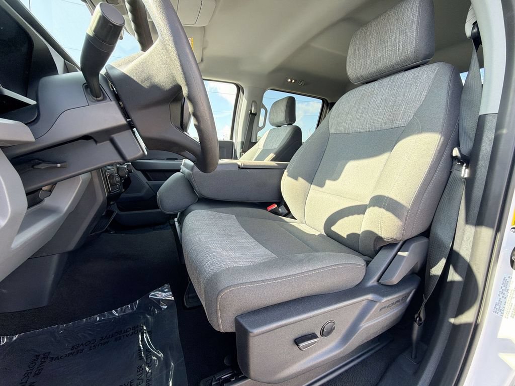 Used 2025 Ford F250 XLT AWD/4WD image 28