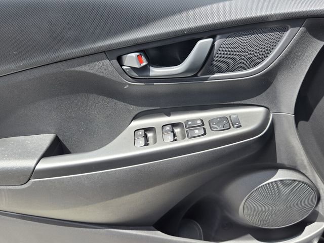 Used 2023 Hyundai Kona SEL image 27