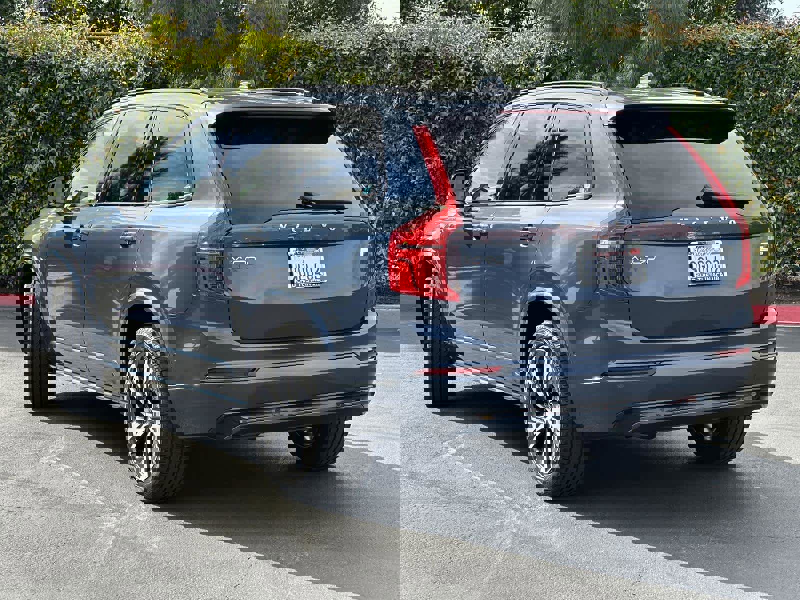 Used 2023 Volvo XC90 T8 Plus image 4