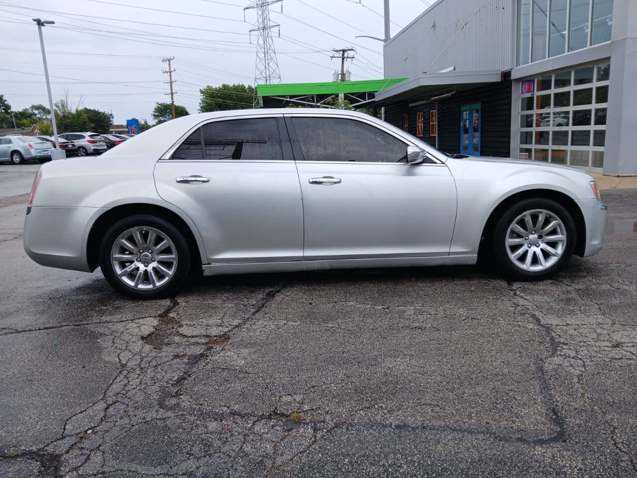 Used 2012 Chrysler 300 Limited RWD image 5