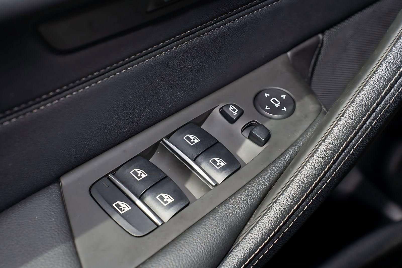 Used 2023 BMW 530i w/ M Sport Package RWD image 28