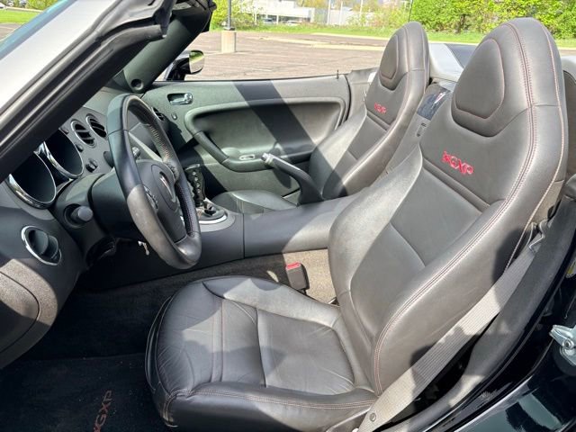 Used 2007 Pontiac Solstice GXP w/ Premium Package RWD image 9