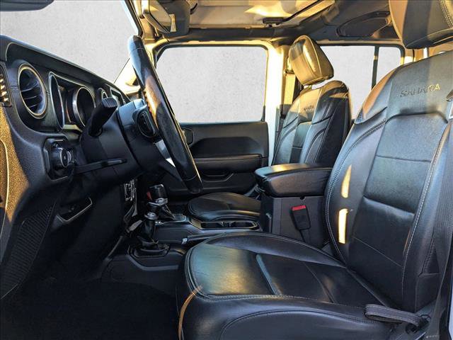 Used 2018 Jeep Wrangler Unlimited Sahara w/ Uconnect 4C Nav & Sound Group image 18