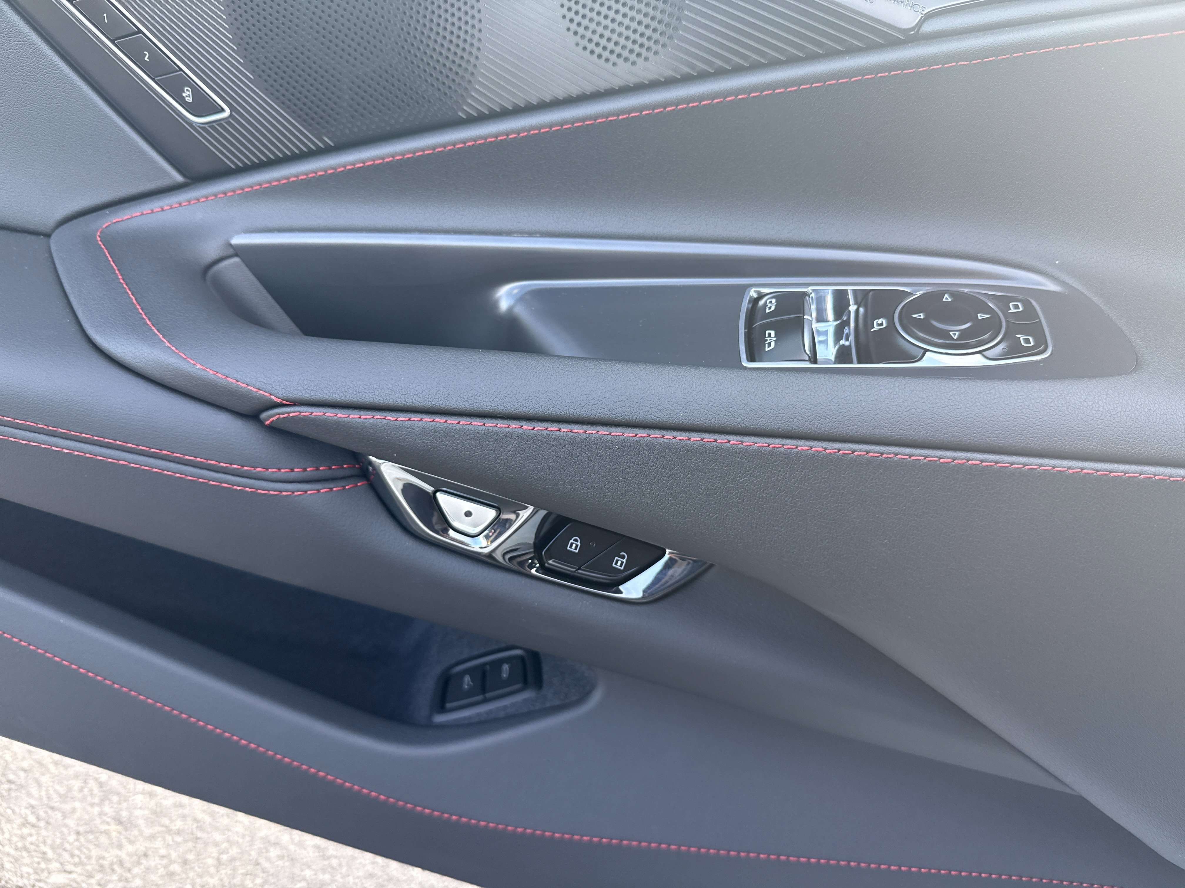 New 2026 Chevrolet Corvette 2LT w/ Z51 Performance Package image 17