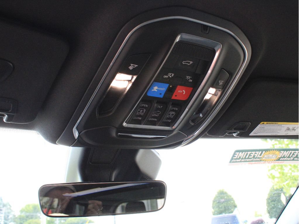 New 2026 Jeep Grand Cherokee L Limited w/ Limited Altitude Package AWD/4WD image 20
