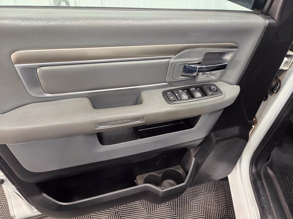 Used 2015 RAM 1500 Outdoorsman AWD/4WD image 38