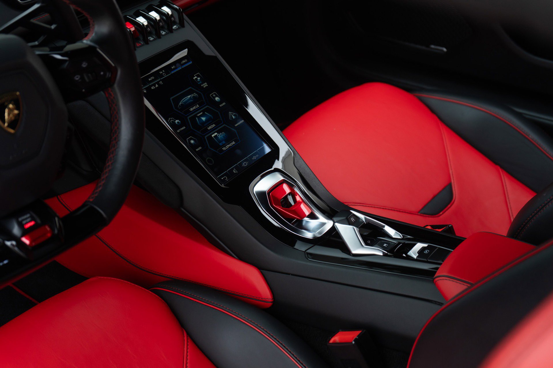 Used 2021 Lamborghini Huracan EVO RWD image 20