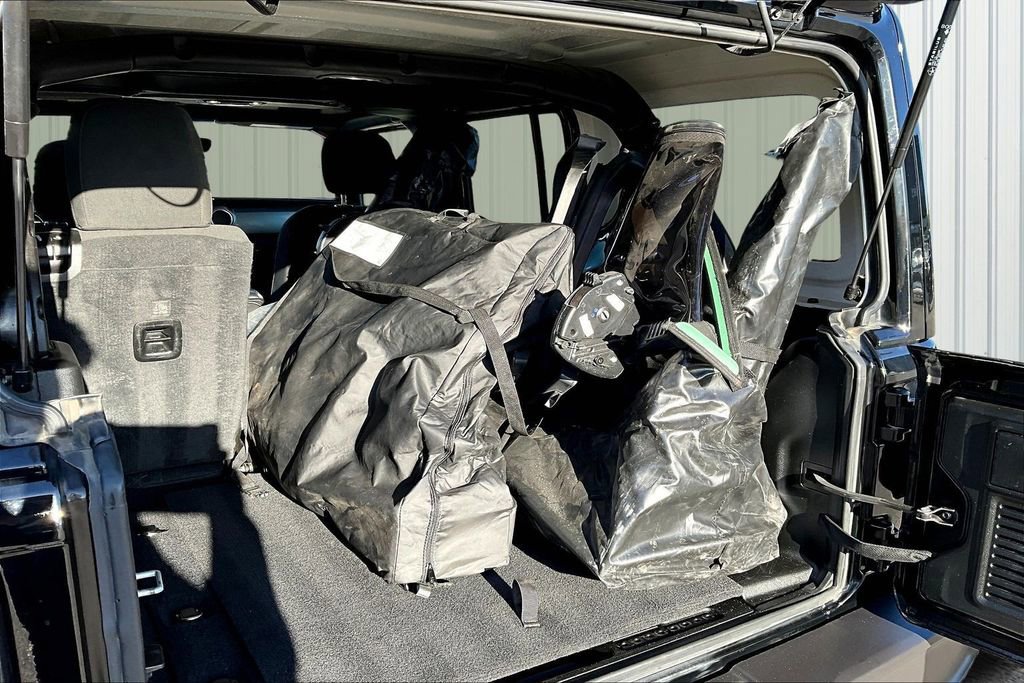 Used 2021 Jeep Wrangler Unlimited Sahara w/ Uconnect 4C Nav & Sound Group image 7