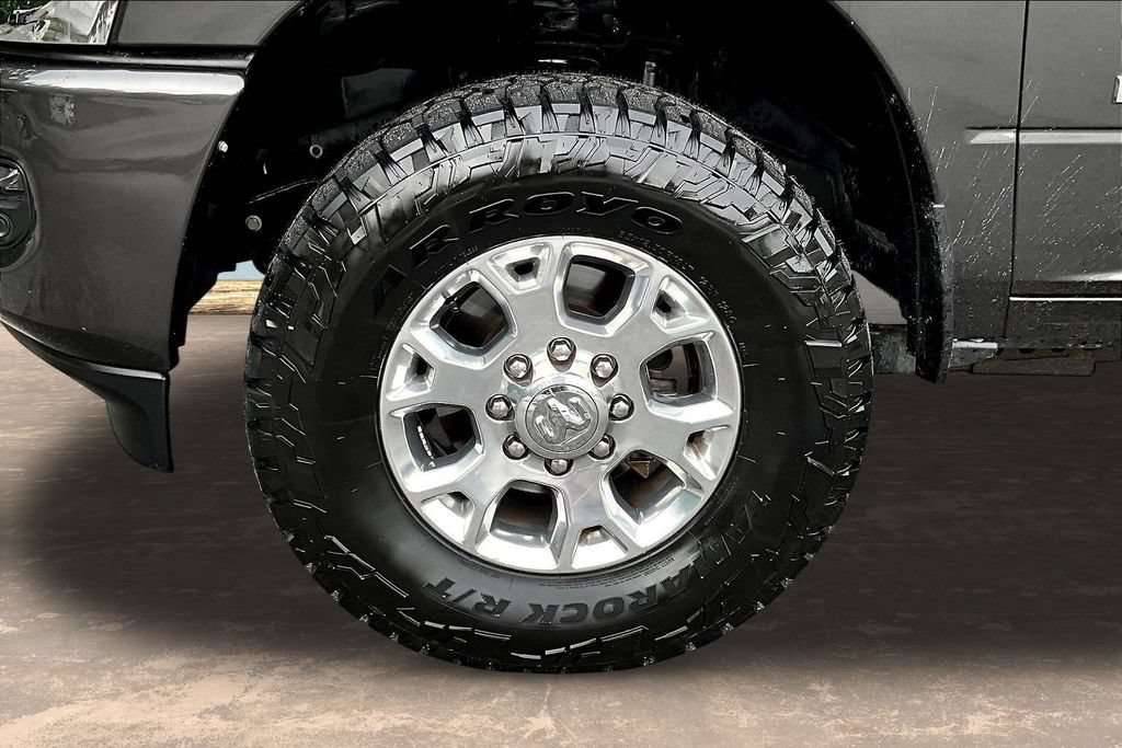 Used 2024 RAM 2500 Laramie AWD/4WD image 36
