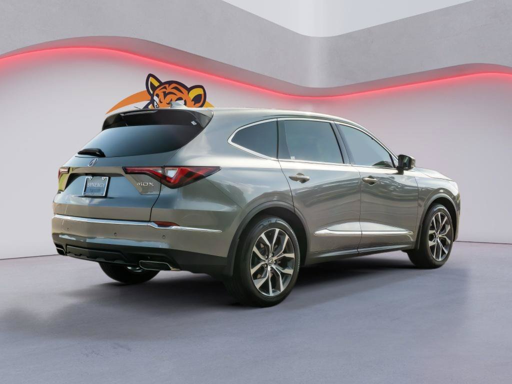Used 2023 Acura MDX FWD w/ Technology Package image 5