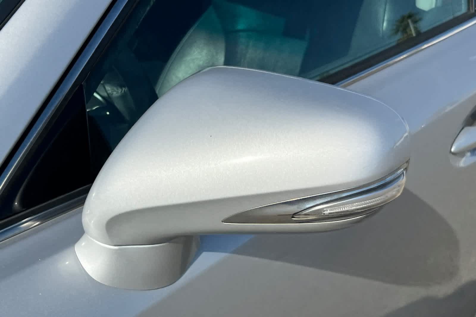 Used 2010 Lexus IS 250 w/ Preferred Accessory Package RWD image 12