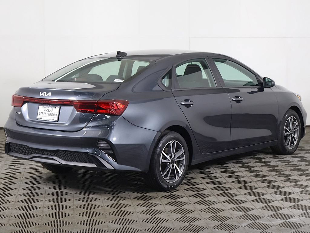 Used 2023 Kia Forte LXS FWD image 8