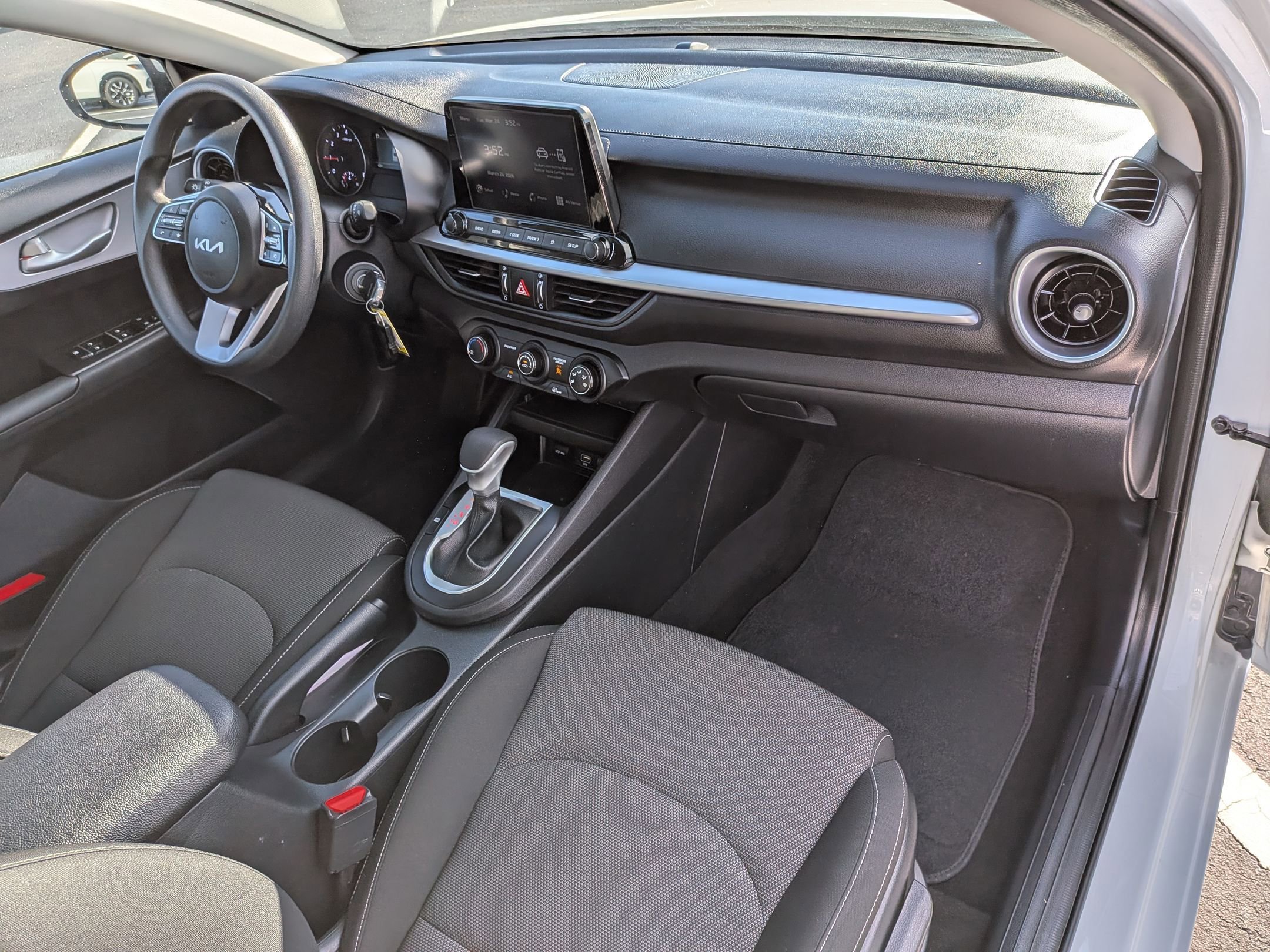 Used 2024 Kia Forte LXS FWD image 36