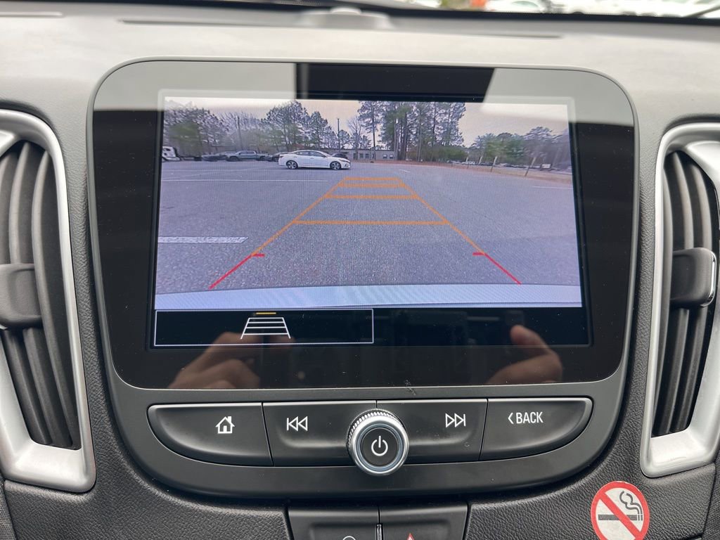 Used 2025 Chevrolet Malibu LT image 11