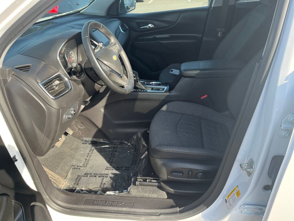 Used 2024 Chevrolet Equinox LT AWD/4WD image 10