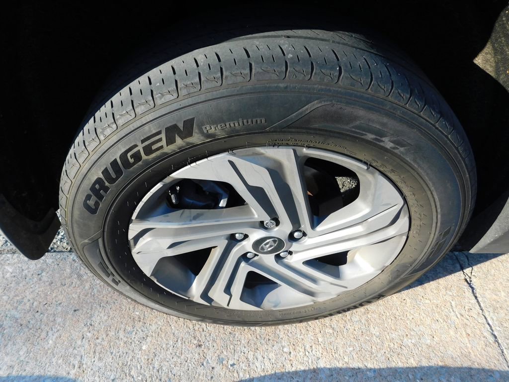 Used 2022 Hyundai Santa Fe SEL w/ Cargo Package image 7