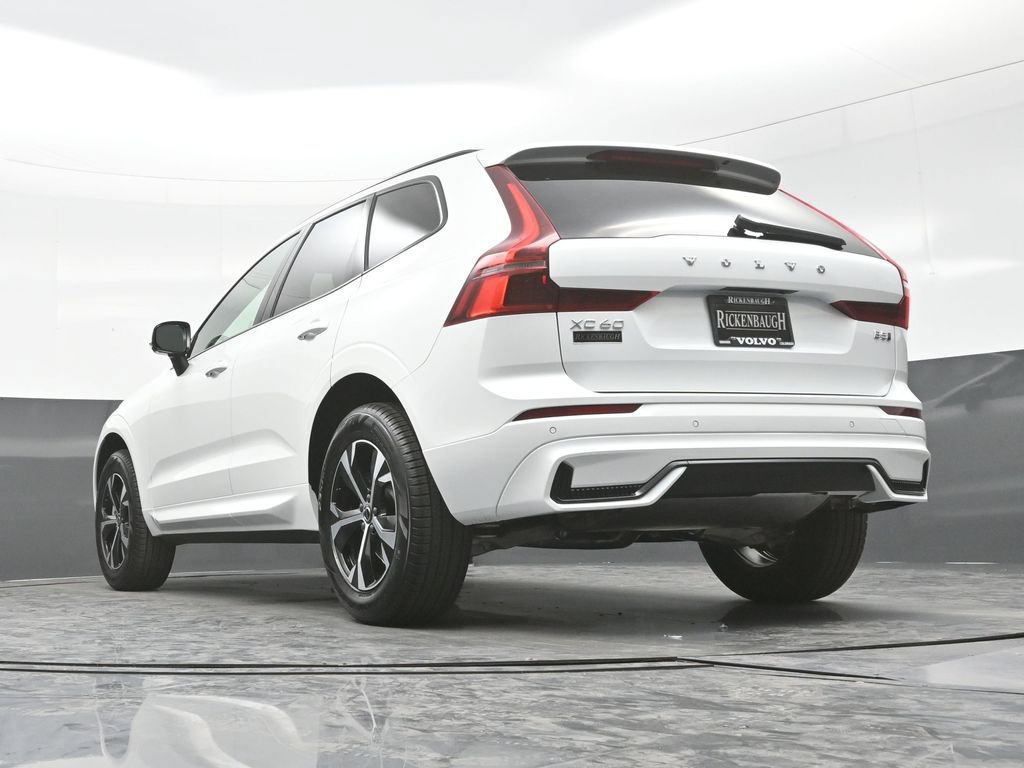 New 2026 Volvo XC60 B5 Core AWD/4WD image 25