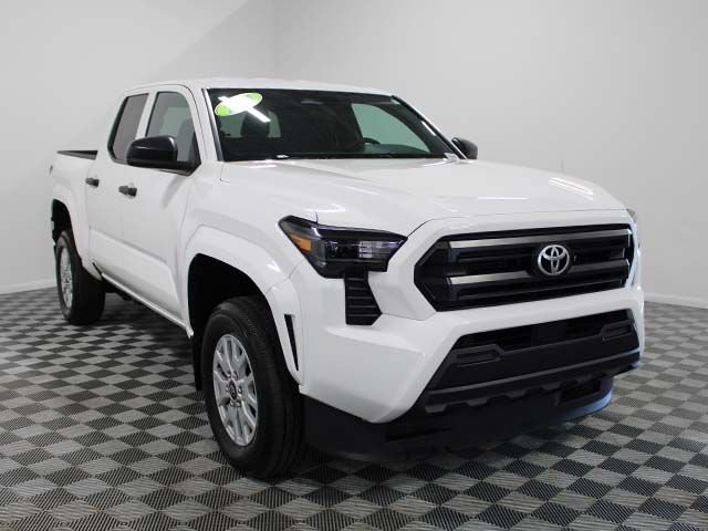 Certified 2024 Toyota Tacoma SR AWD/4WD image 8