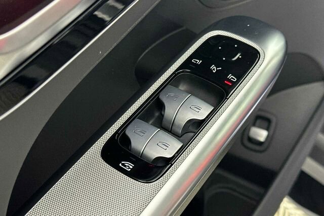 Certified 2025 Mercedes-Benz GLC 43 AMG 4MATIC image 12
