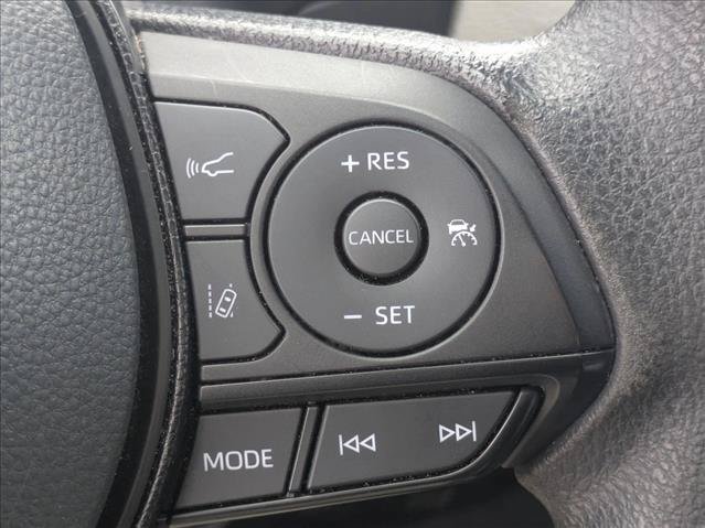 Used 2021 Toyota RAV4 XLE w/ Convenience Package FWD image 13