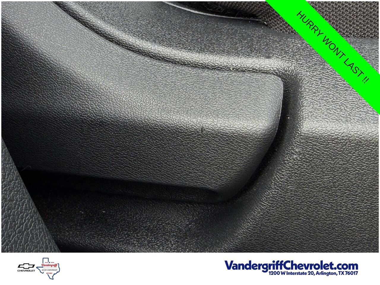 Used 2025 Nissan Kicks S FWD image 23