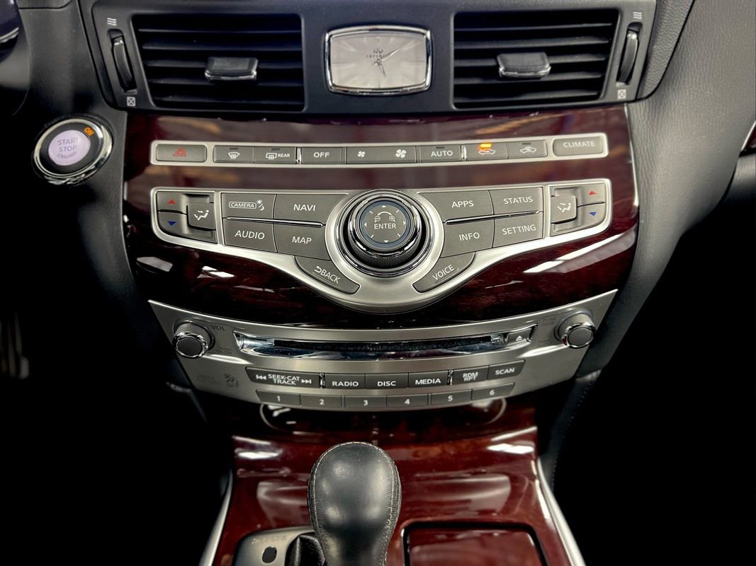 Used 2019 INFINITI Q70 Luxe AWD/4WD image 31