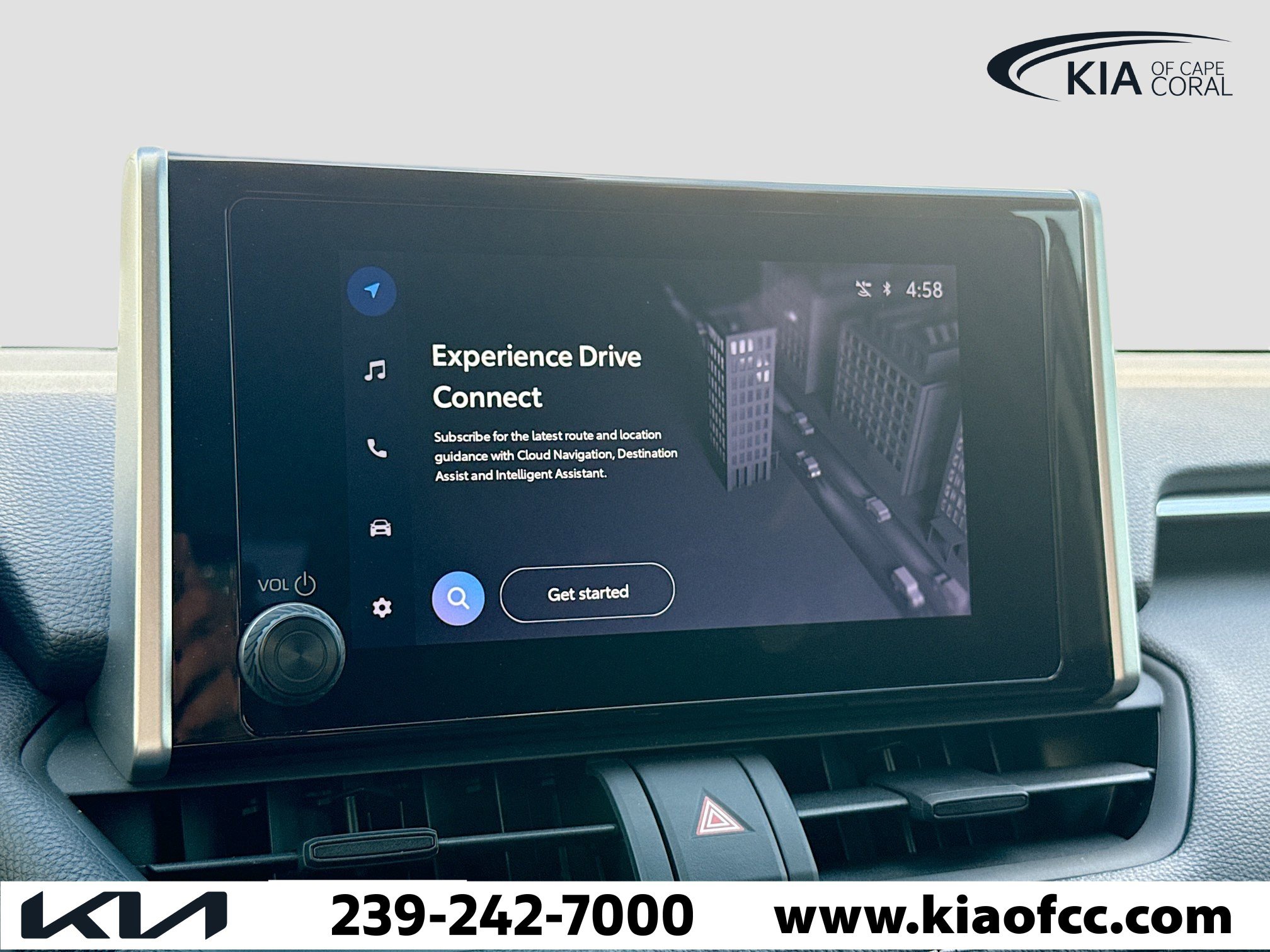 Used 2025 Toyota RAV4 XLE w/ Convenience Package image 32