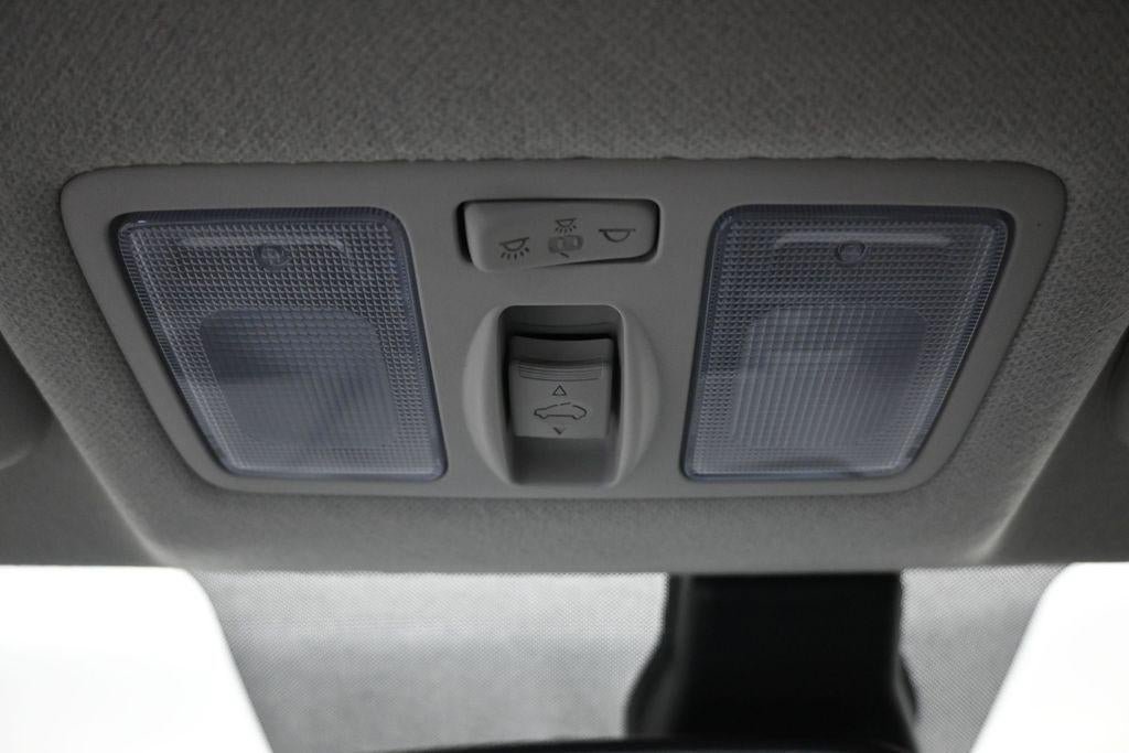 New 2026 Hyundai Venue SEL FWD image 20