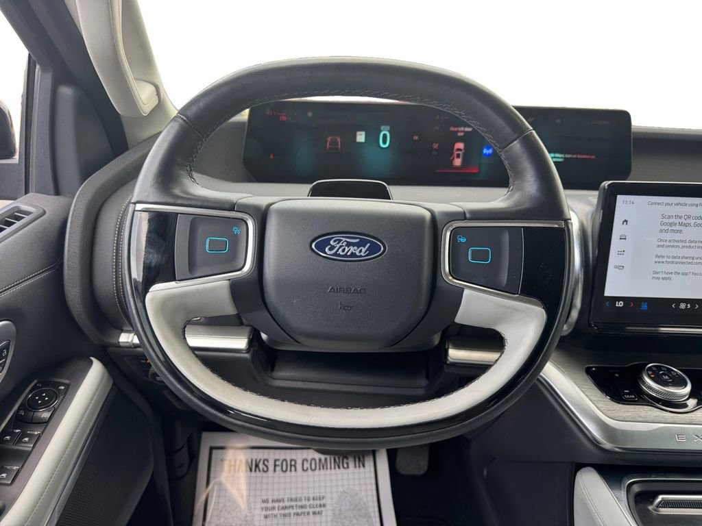 Certified 2025 Ford Expedition Max Platinum w/ Driver's Package AWD/4WD image 13