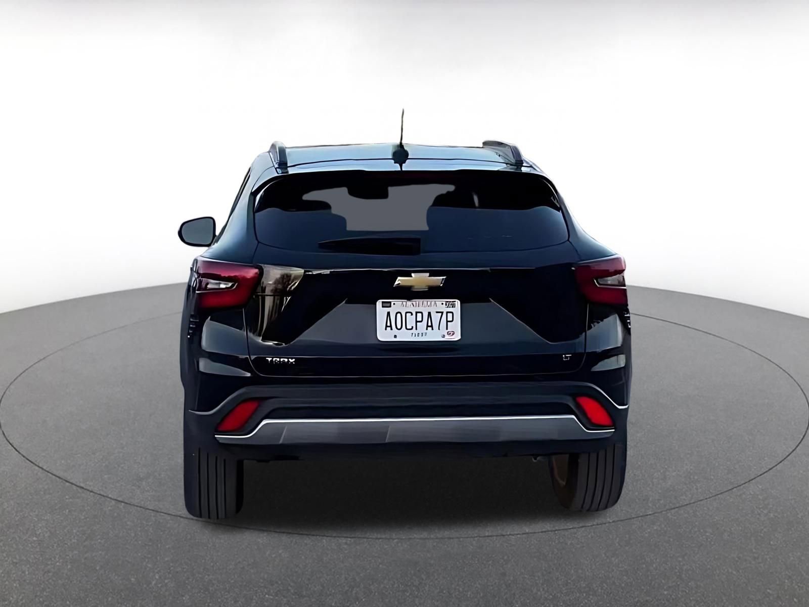 Used 2025 Chevrolet Trax LT image 12
