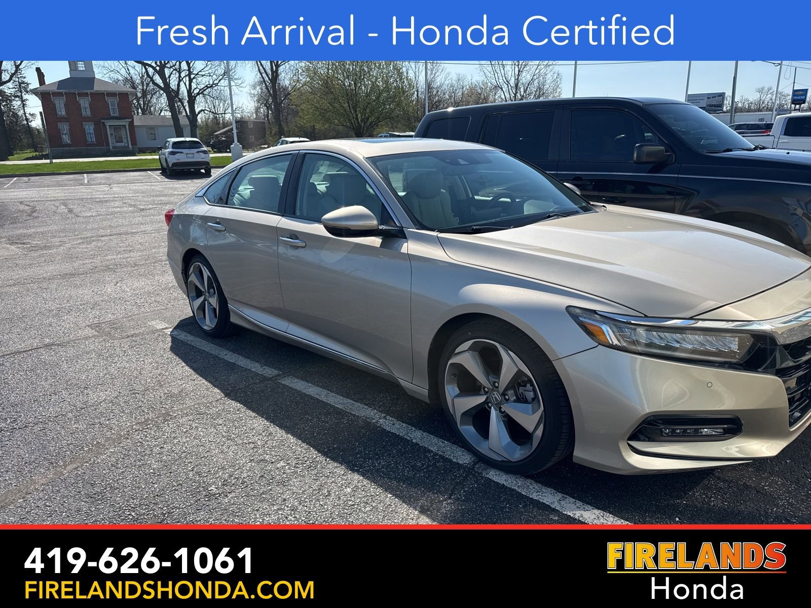 Used 2018 Honda Accord Touring image 1
