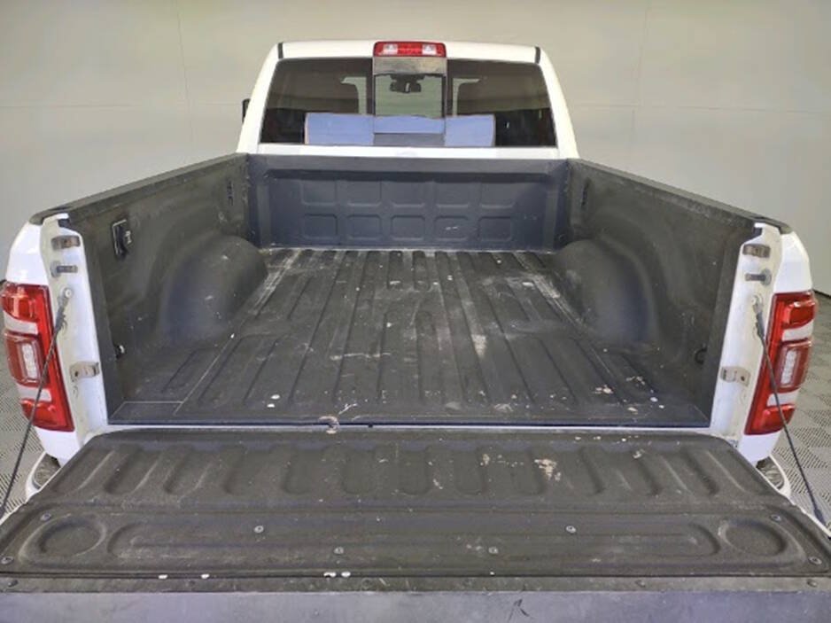 Used 2023 RAM 2500 Laramie AWD/4WD image 9