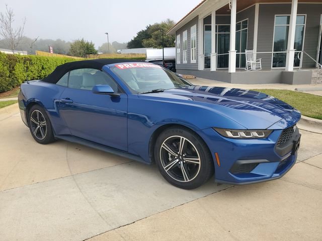Used 2024 Ford Mustang Premium RWD image 8